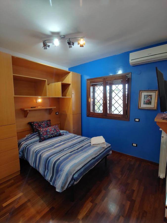 Nonna Genoveffa, camere Infernetto Esterno foto